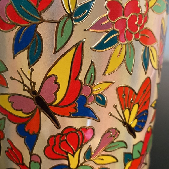 Vintage Butterfly Tin Made in England - Picture 3 of 4